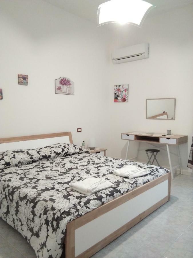 Bed And Breakfast Hibiscus Alghero Exterior photo